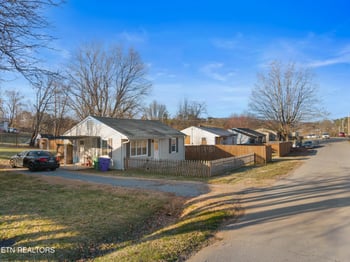 1170 Marguerite St, Morristown, TN 37814