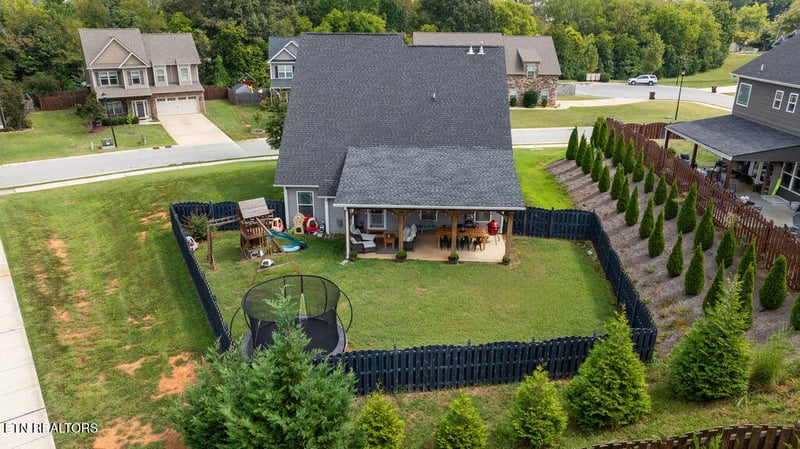 1172 Aspen Glen Dr, Alcoa, TN 37701