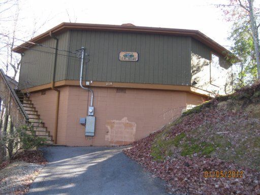 1172 Ski View Dr, Gatlinburg, TN 37738