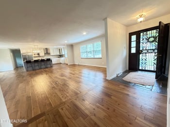 11720 Georgetowne Dr, Knoxville, TN 37934