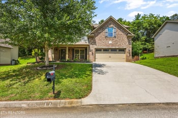 11721 Autumn Glade Ln, Knoxville, TN 37934