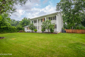 11721 Georgetowne Dr, Knoxville, TN 37934