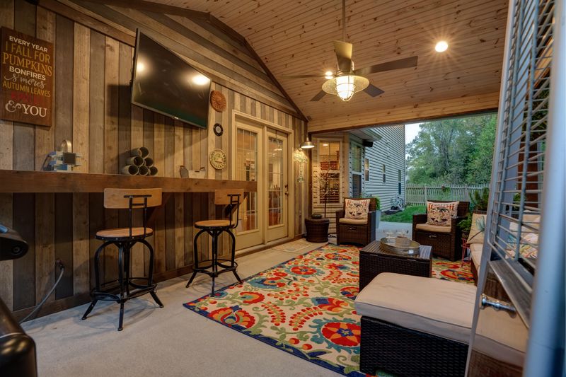 11724 Edison Rd, Knoxville, TN 37932