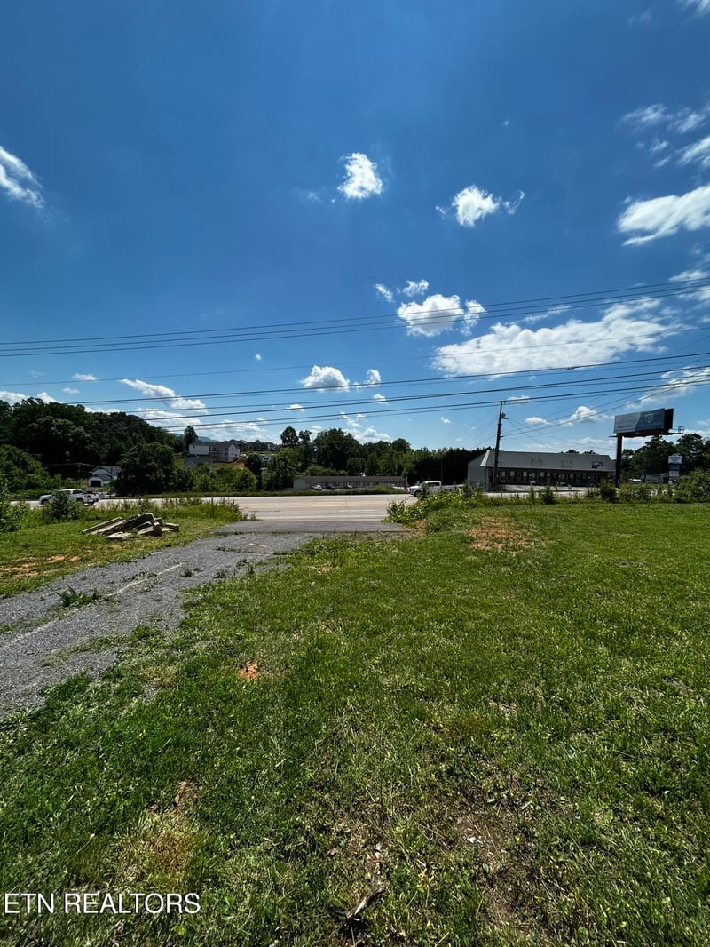 11730 Chapman Hwy, Seymour, TN 37865