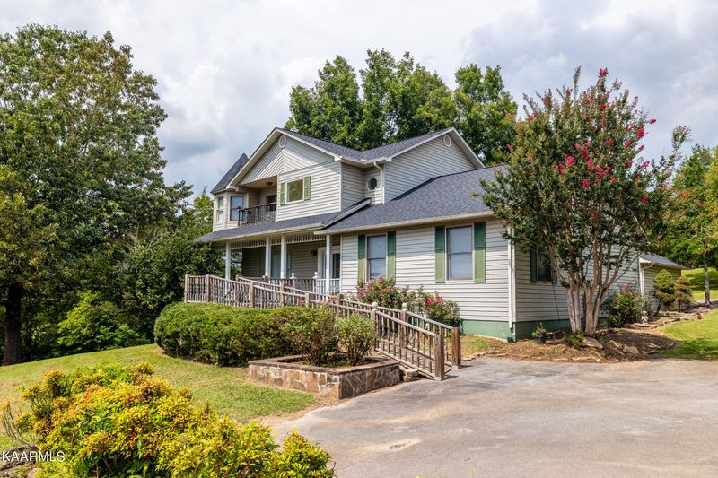 1174 S Fork Dr, Sevierville, TN 37862