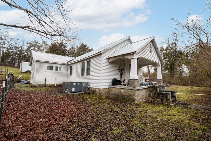 1174 Sugar Loaf Rd, Sevierville, TN 37876