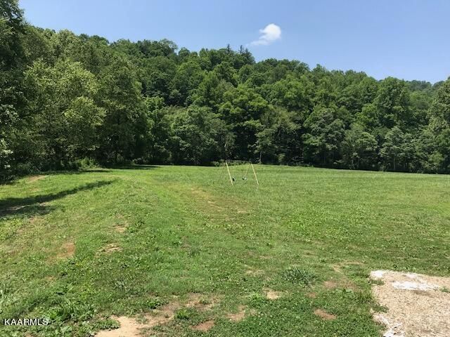 11756 Brimstone Rd, Robbins, TN 37852