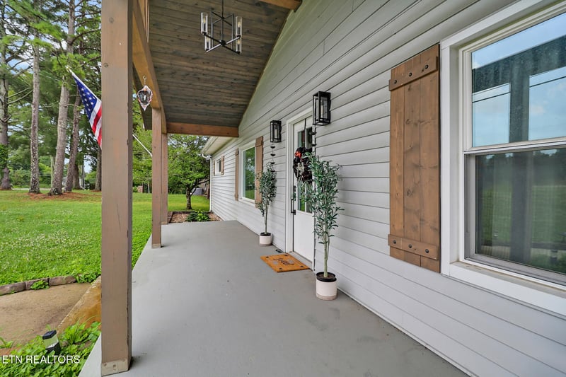 1177 Sparta Hwy, Crossville, TN 38572
