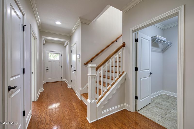 1178 Bishops View Ln, Knoxville, TN 37932
