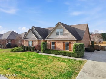 1179 Linford Cir, Alcoa, TN 37701