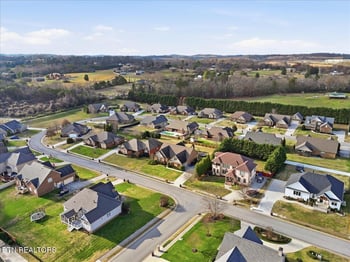 1179 Linford Cir, Alcoa, TN 37701