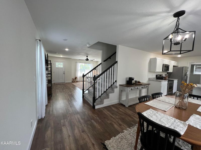 1179 Martin Ln, Lafollette, TN 37766