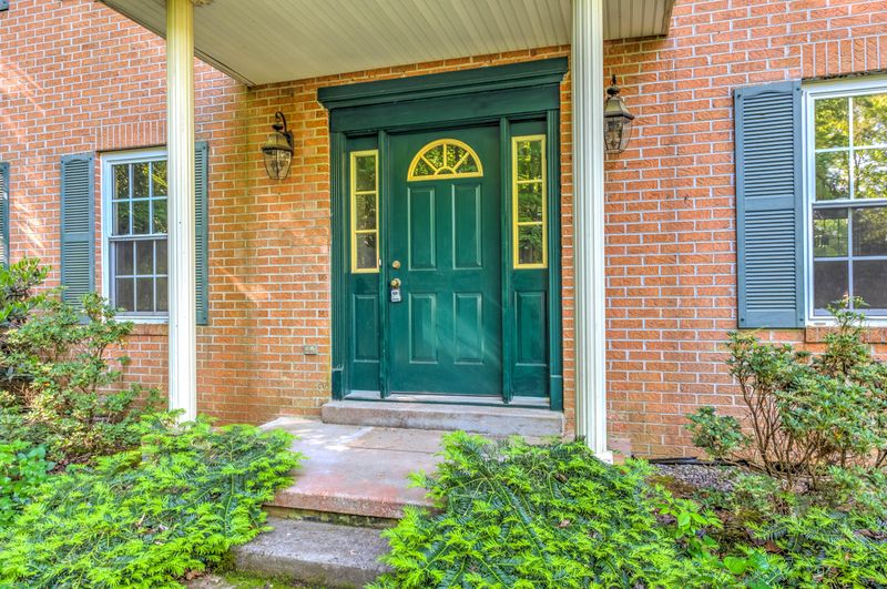 118 Baypath Dr, Oak Ridge, TN 37830