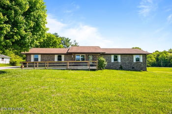 118 Big Valley Rd, Andersonville, TN 37705