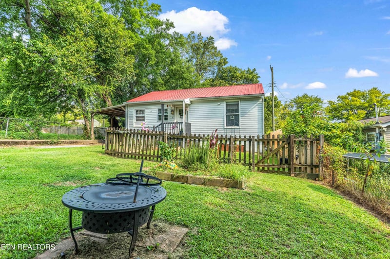 118 Cedar Ave, Knoxville, TN 37917