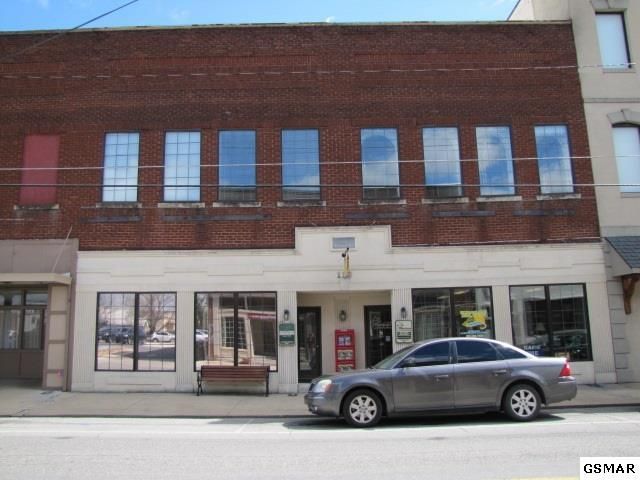 118 Court Ave, Sevierville, TN 37862