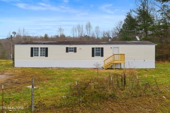 118 Delia Young Ln, Wartburg, TN 37887