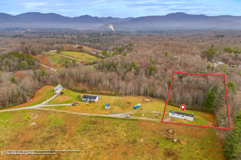 118 Delia Young Ln, Wartburg, TN 37887
