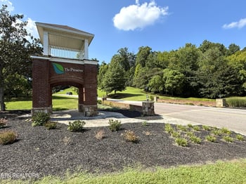 118 Fallberry St, Oak Ridge, TN 37830