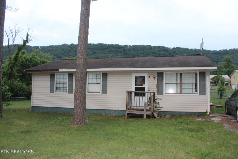 118 Farrington Ln, Lafollette, TN 37766