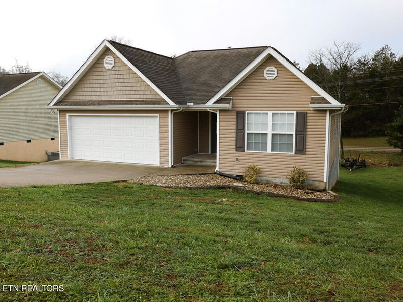 118 Flagstone Way, Clinton, TN 37716