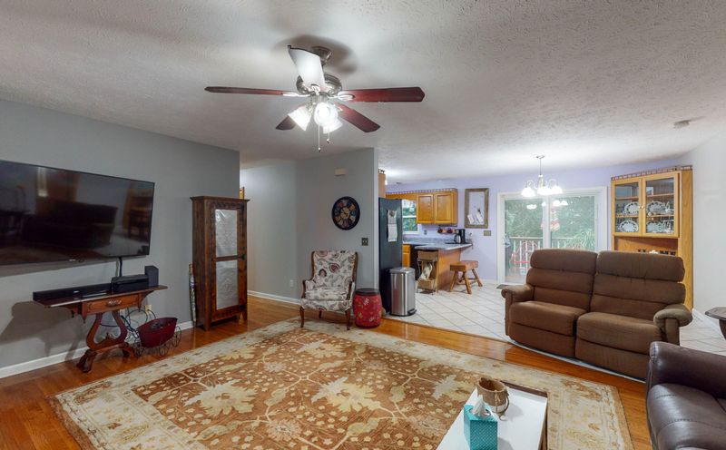 118 Gladwood Rd, Clinton, TN 37716