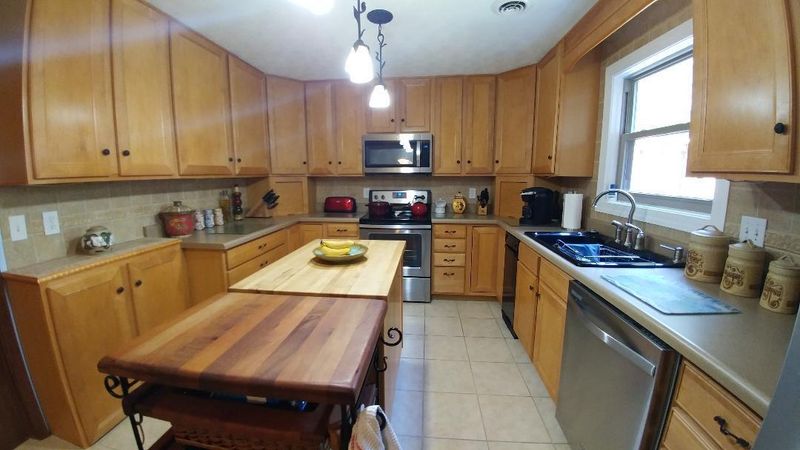 118 High Point Ln, Oak Ridge, TN 37830