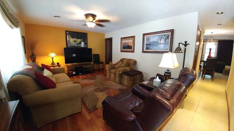 118 High Point Ln, Oak Ridge, TN 37830
