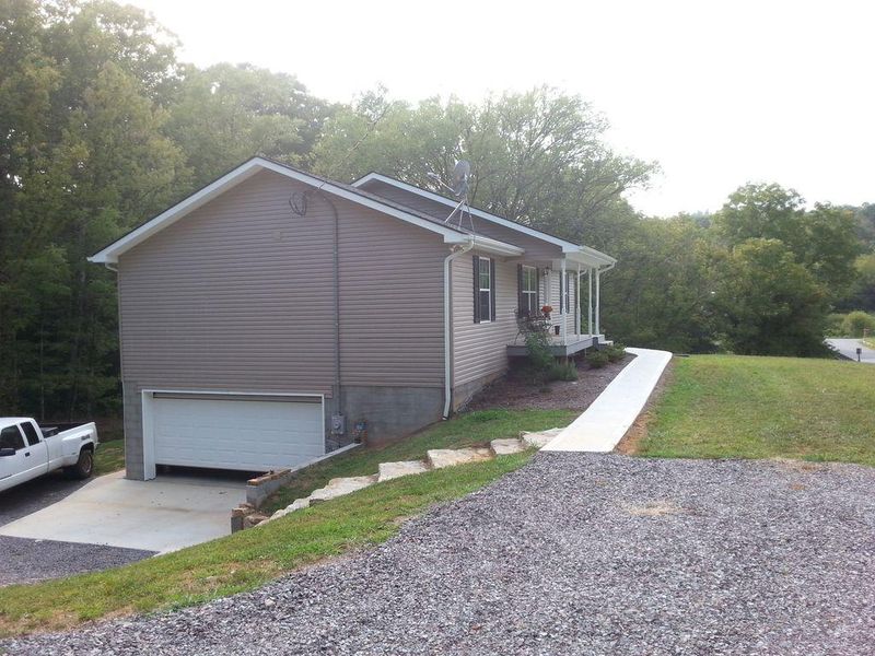 118 Hill Rd, Knoxville, TN 37938