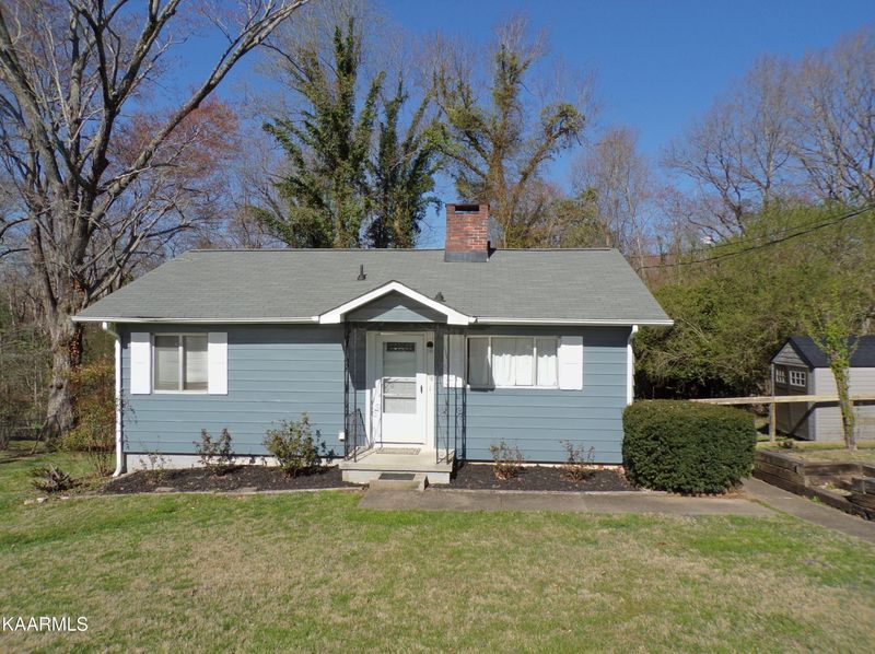 118 Maple Ln, Oak Ridge, TN 37830