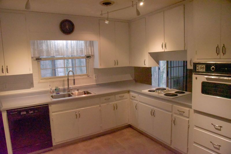 118 Normandy Rd, Oak Ridge, TN 37830