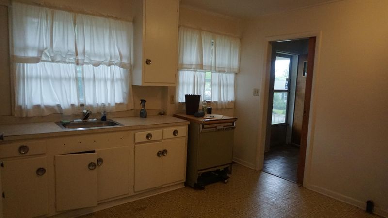 118 Orchard Ln, Oak Ridge, TN 37830