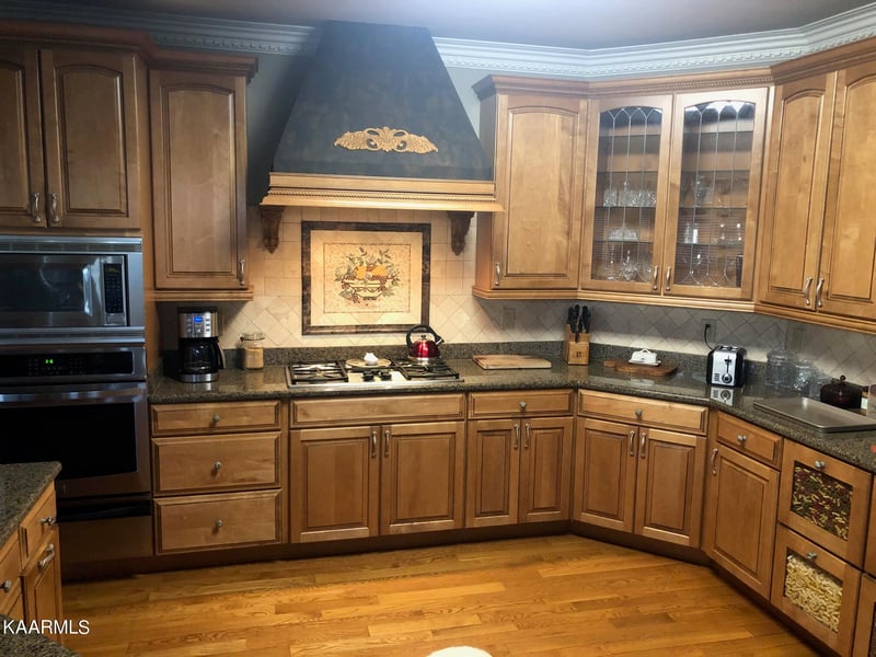 118 Pennybank Farm Rd, Kingston, TN 37763