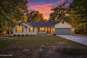118 Robin Hood Dr, Crossville, TN 38555