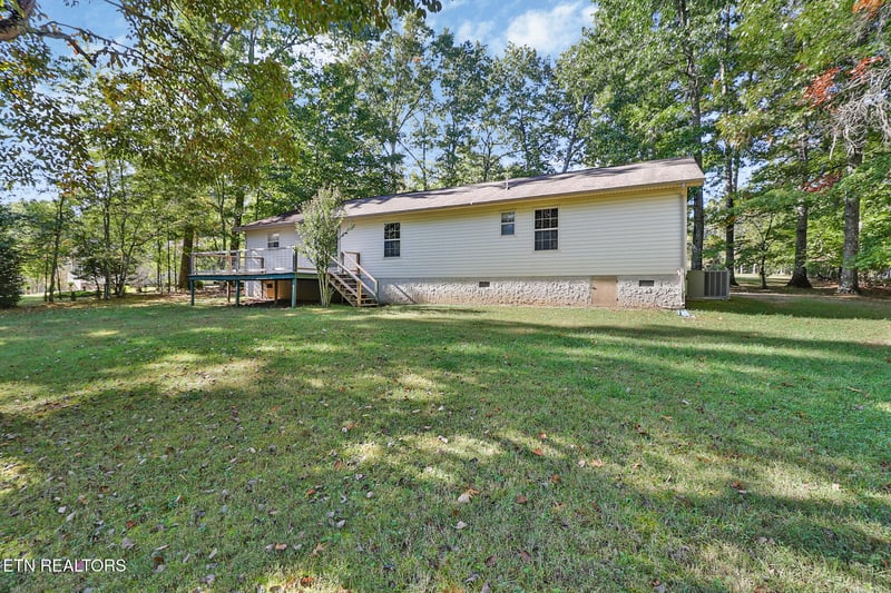 118 Robin Hood Dr, Crossville, TN 38555