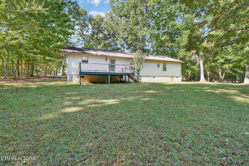 118 Robin Hood Dr, Crossville, TN 38555