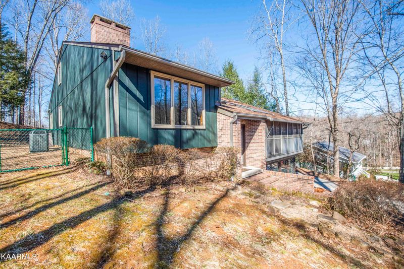 118 Timbercrest Dr, Oak Ridge, TN 37830