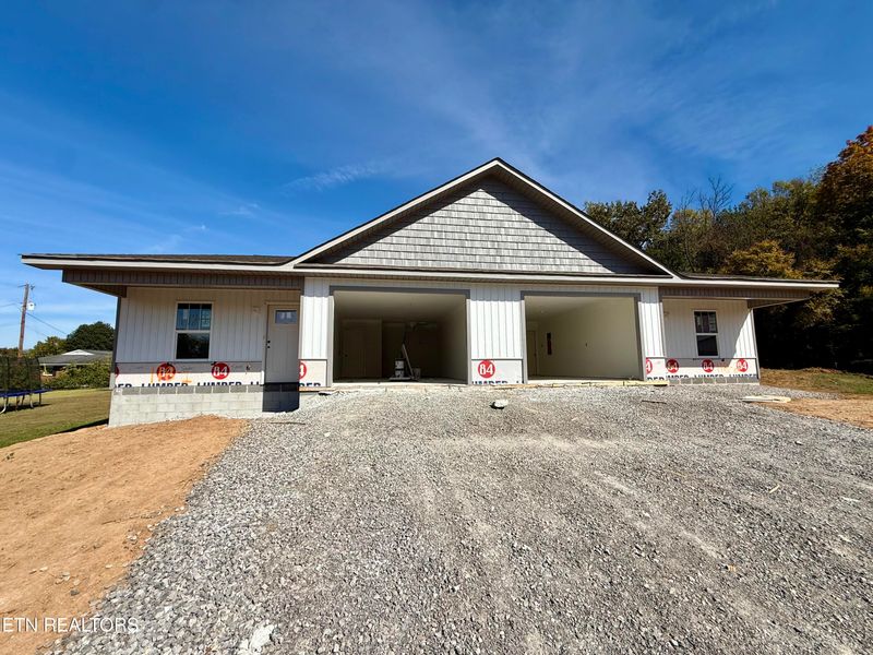 118 Verton Dr #2, Powell, TN 37849