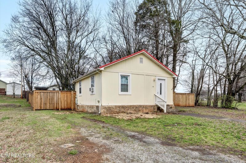118 W Fulton St, Alcoa, TN 37701