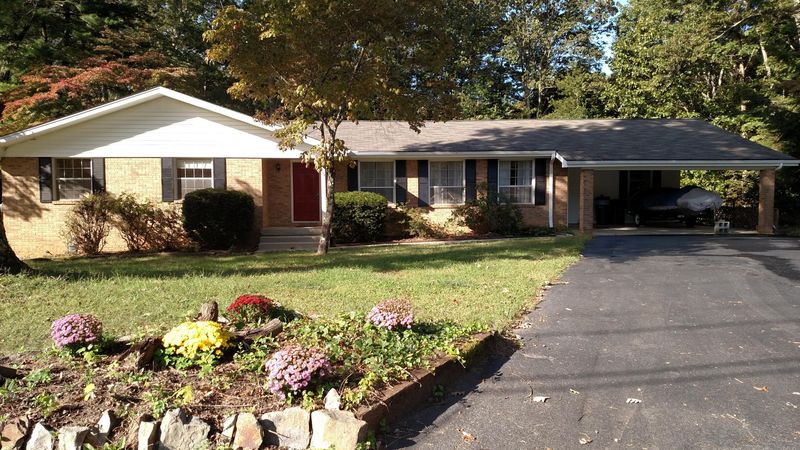 118 Windham Rd, Oak Ridge, TN 37830