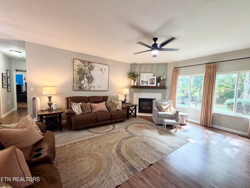 118 Windsor Dr, Maryville, TN 37803