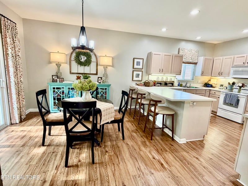 118 Windsor Dr, Maryville, TN 37803