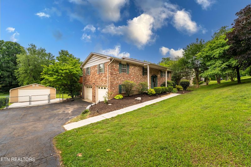 11816 Midhurst Dr, Knoxville, TN 37934