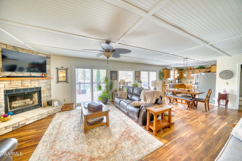 1185 Big Creek Rd, Lafollette, TN 37766