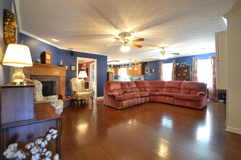 1185 Oak Haven Rd, Knoxville, TN 37932