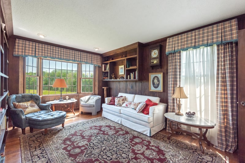 1185 Unitia Rd, Lenoir City, TN 37772