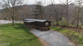 1186 Shea Rd, Huntsville, TN 37756
