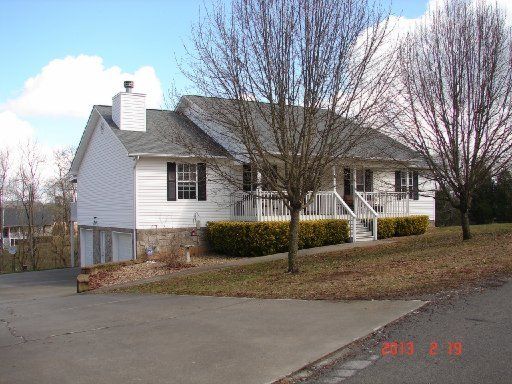 1188 Winding Dr, Sevierville, TN 37876
