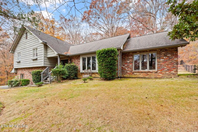 119 Amanda Pl, Oak Ridge, TN 37830