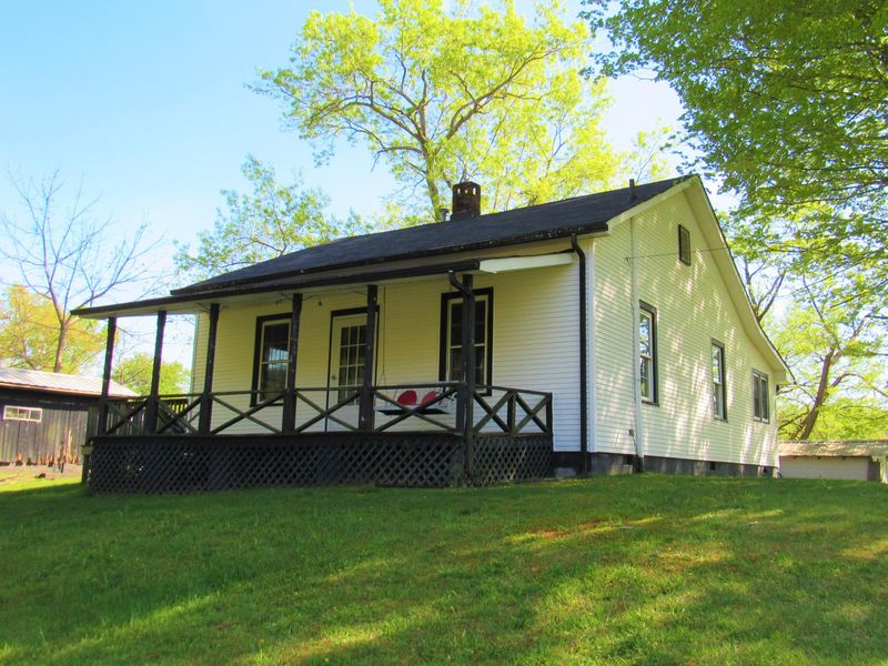 119 Andy Cooper Rd, Lancing, TN 37770